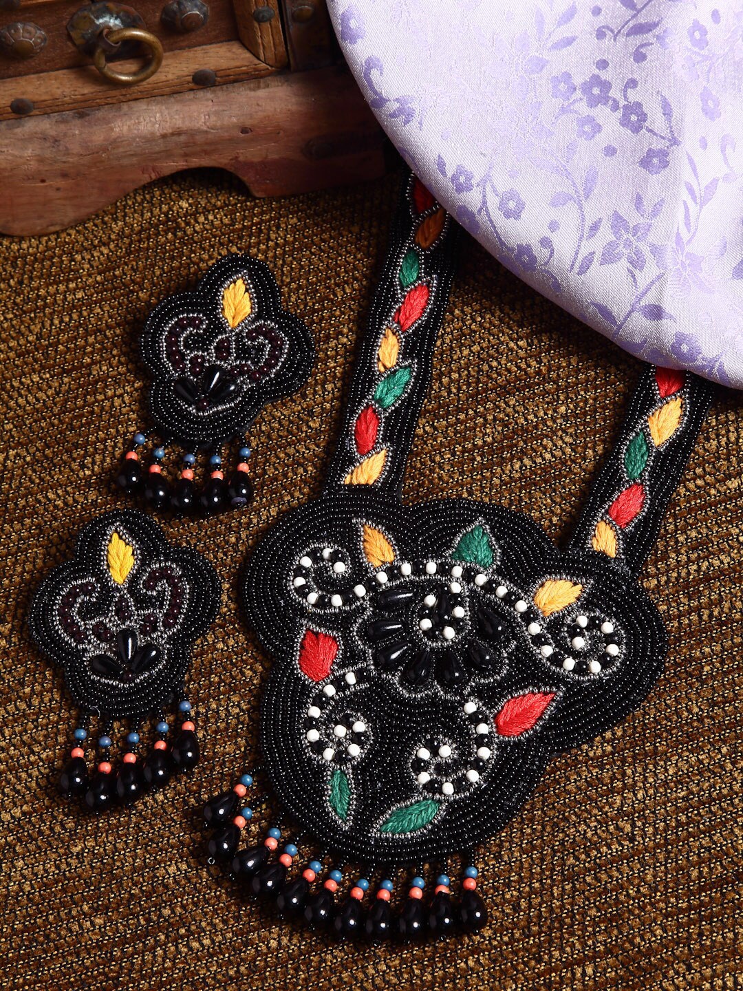

Sargi Black Pearls Beaded Embroidered Design Contemporary Jewellery Set