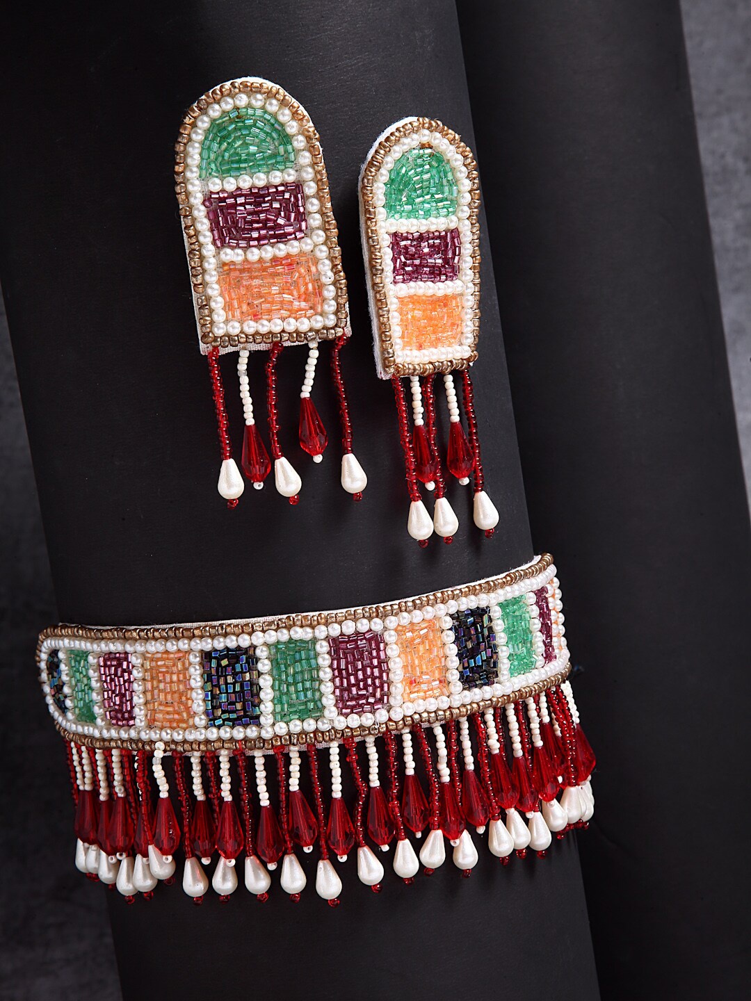 

Sargi Women Multi Color Beads Pearls & Crystals Studded Tasseled Jewellery Set