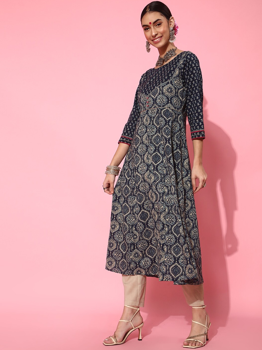

STREET 9 Floral Pure Cotton Kurta Set, Navy blue