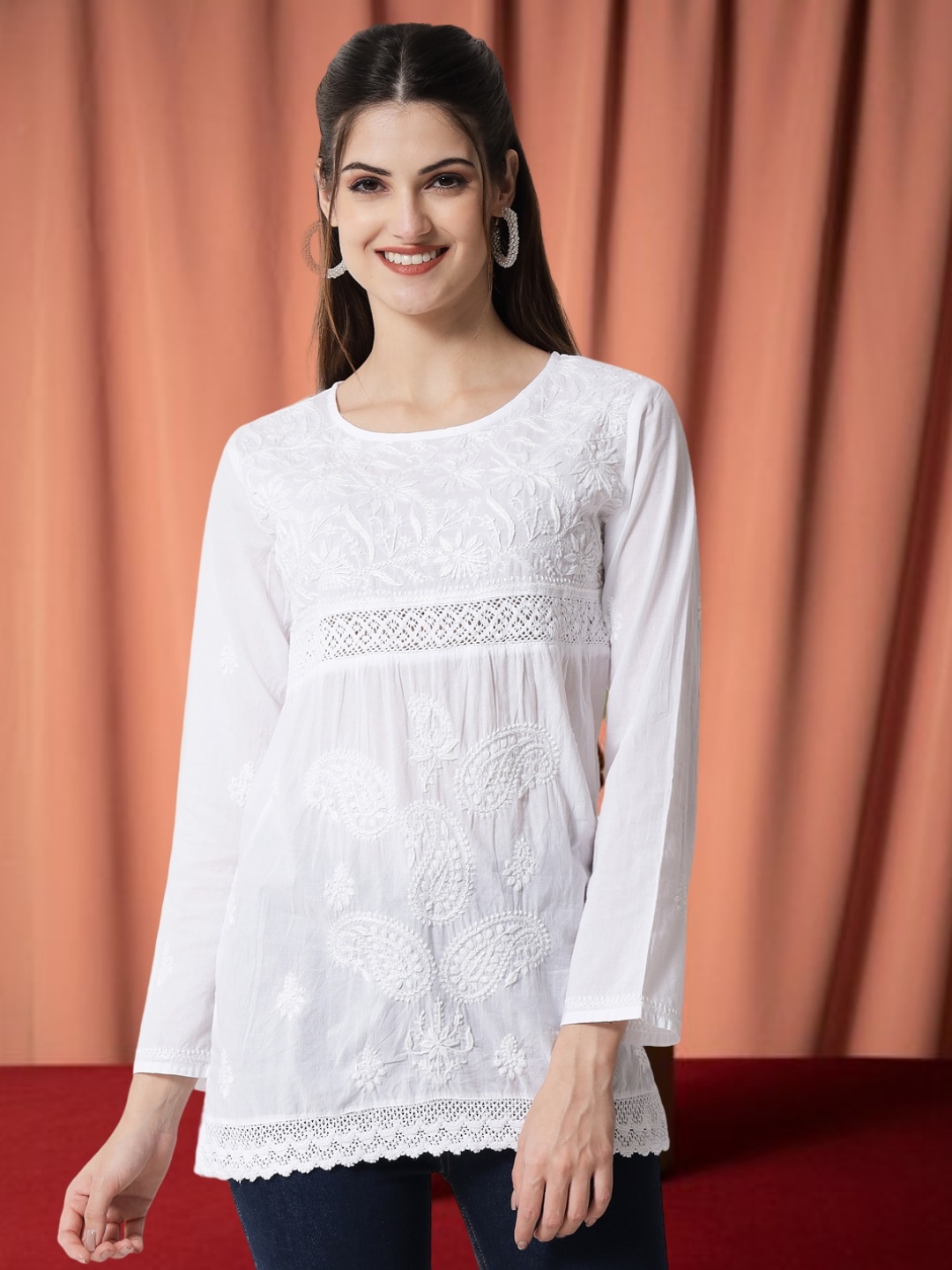 

PARAMOUNT CHIKAN Embroidered Chikankari Ethnic Motifs Pure Cotton Kurti, White