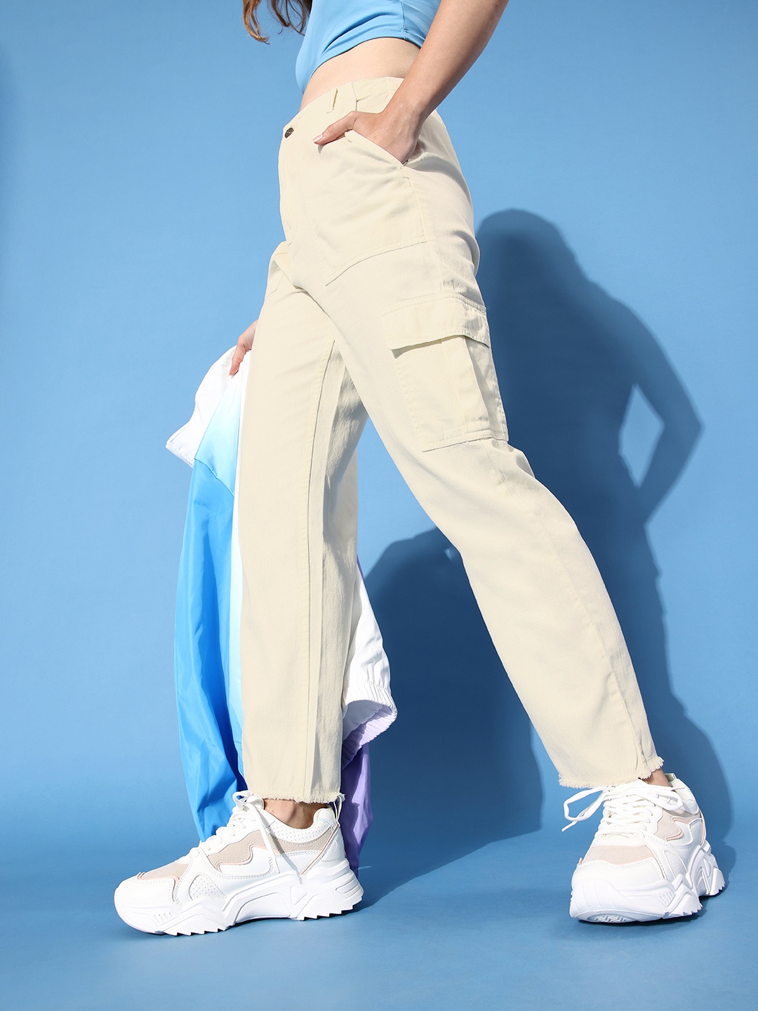 

Mast & Harbour Women Cream-Coloured Pure Cotton Cargos