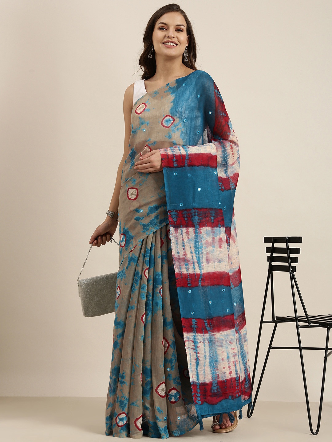 

Sangria Multicoloured Mirror Work Silk Cotton Saree, Multi