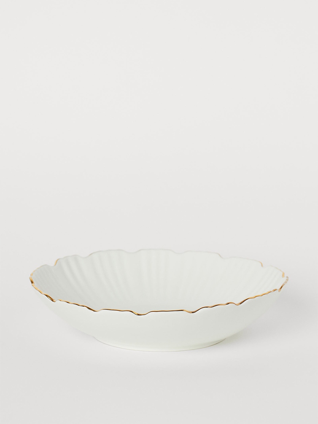 

H&M White & Gold Toned Textured Porcelain Dish