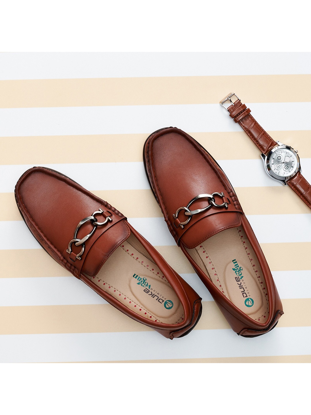 

Duke Men Tan Solid Casual Loafers