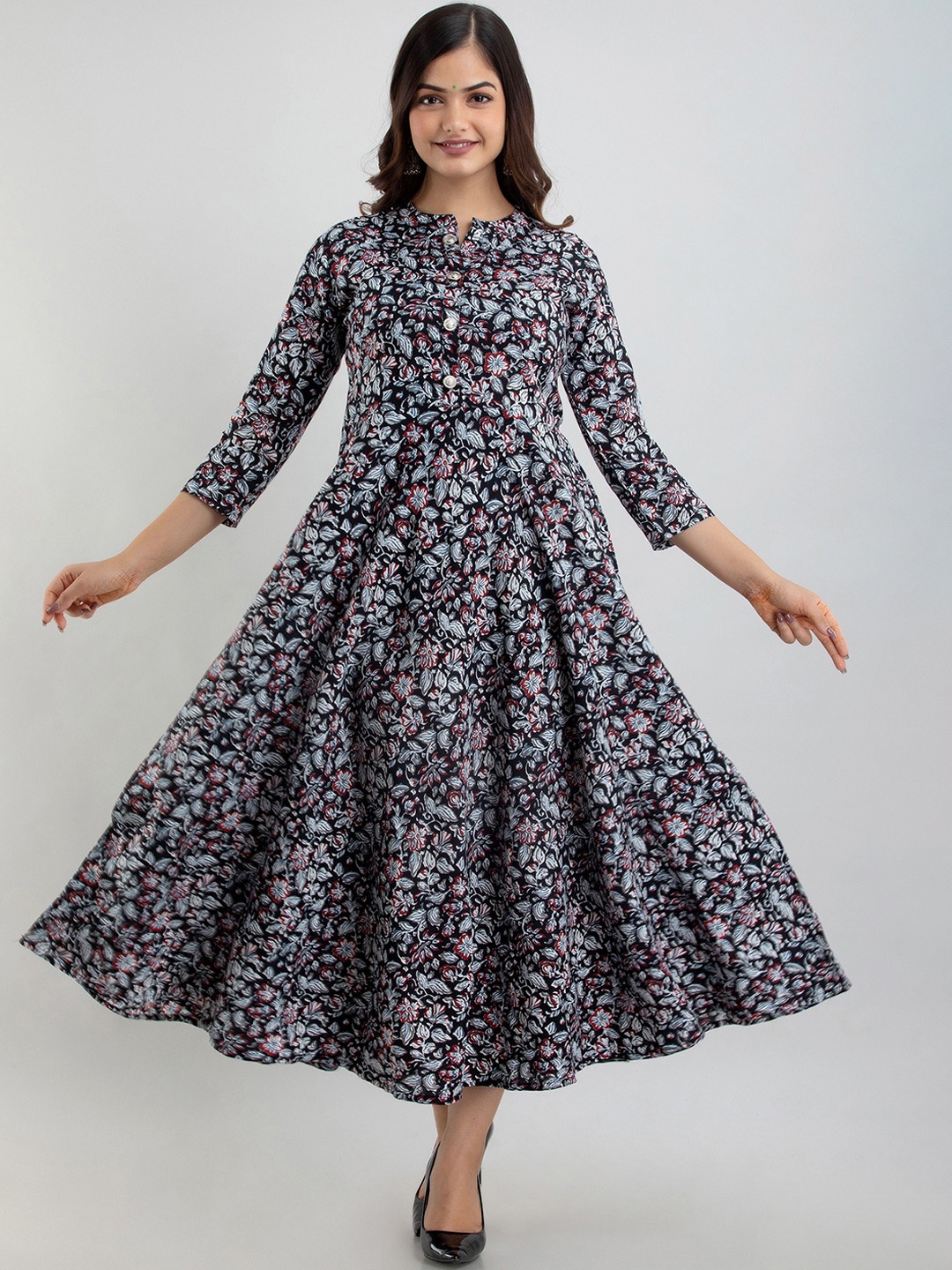 

Women Touch Women Black Floral Printed Mirror Work Asymmetric Anarkali Kurta