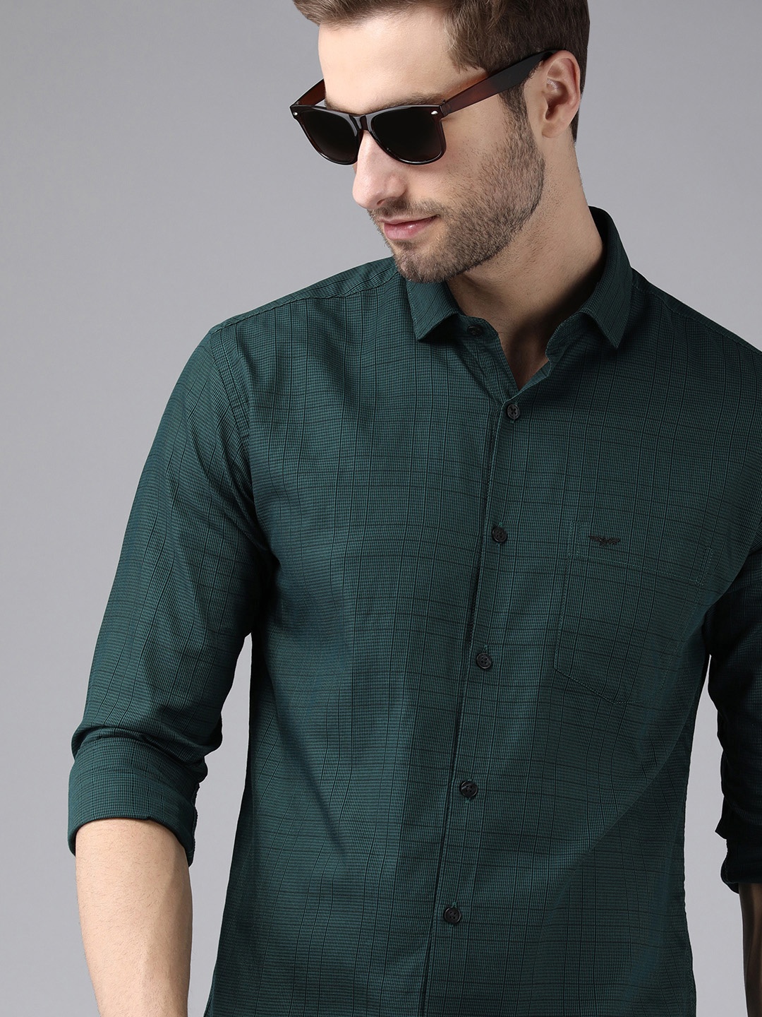 

Park Avenue Men Blue Solid Slim Fit Pure Cotton Casual Shirt
