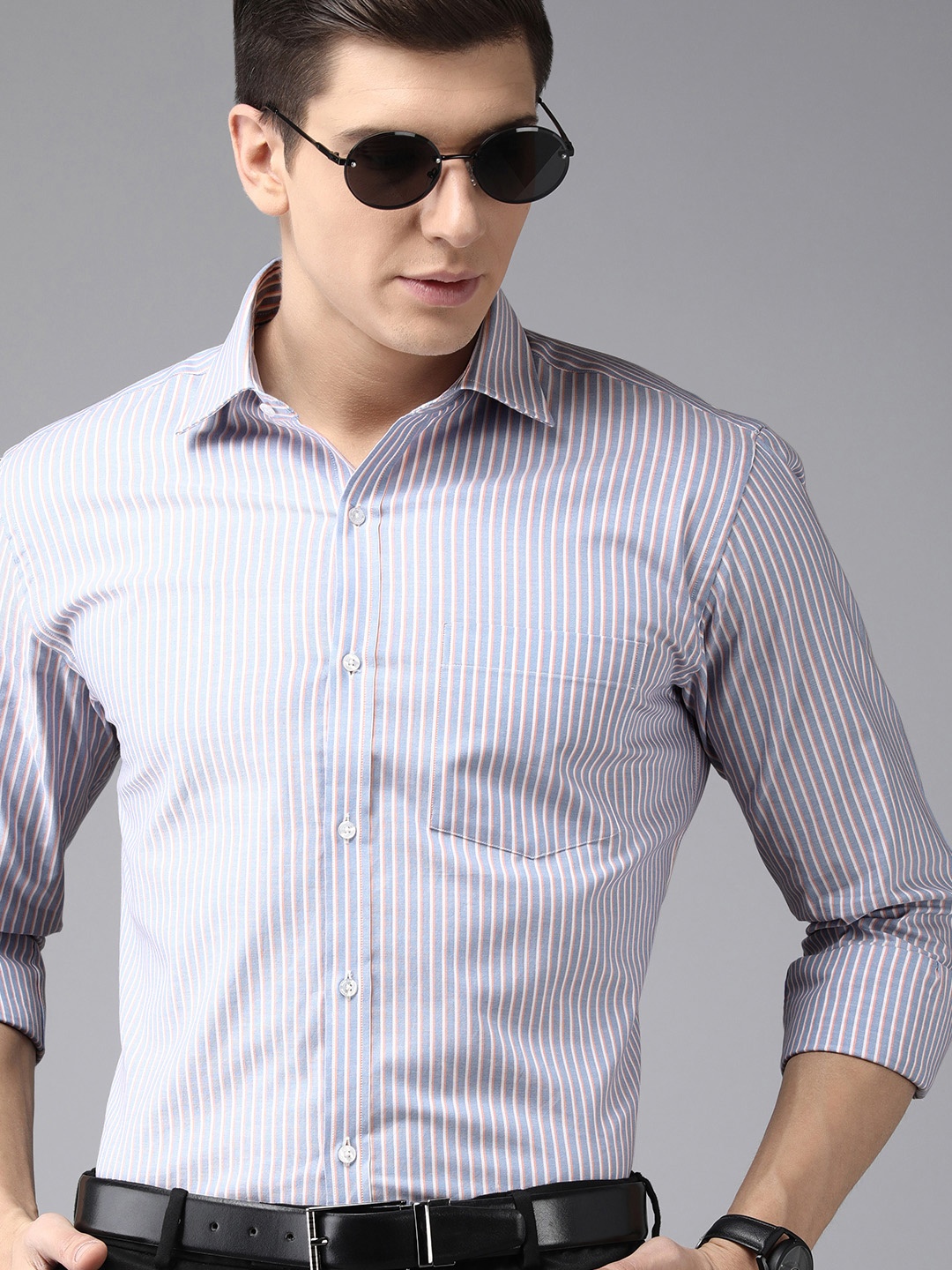 

Park Avenue Men Blue & White Slim Fit Striped Formal Shirt