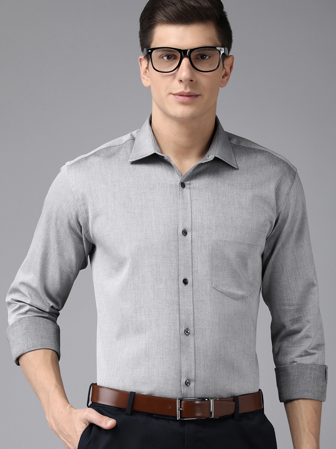 

Park Avenue Men Medium Grey Slim Fit Geometric Opaque Self Design Pure Cotton Formal Shirt