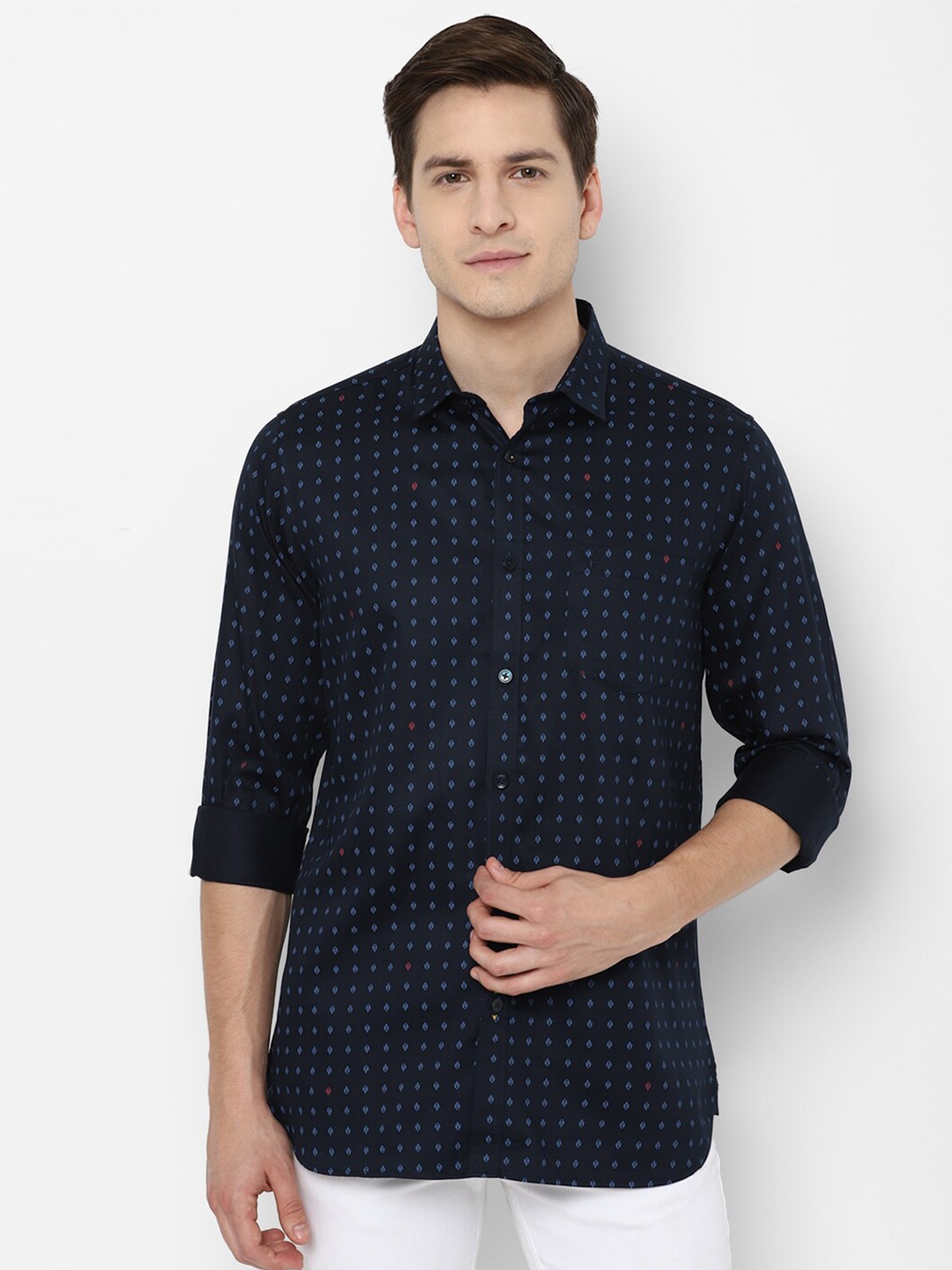 

Allen Solly Men Navy Blue Slim Fit Printed Casual Cotton Shirt