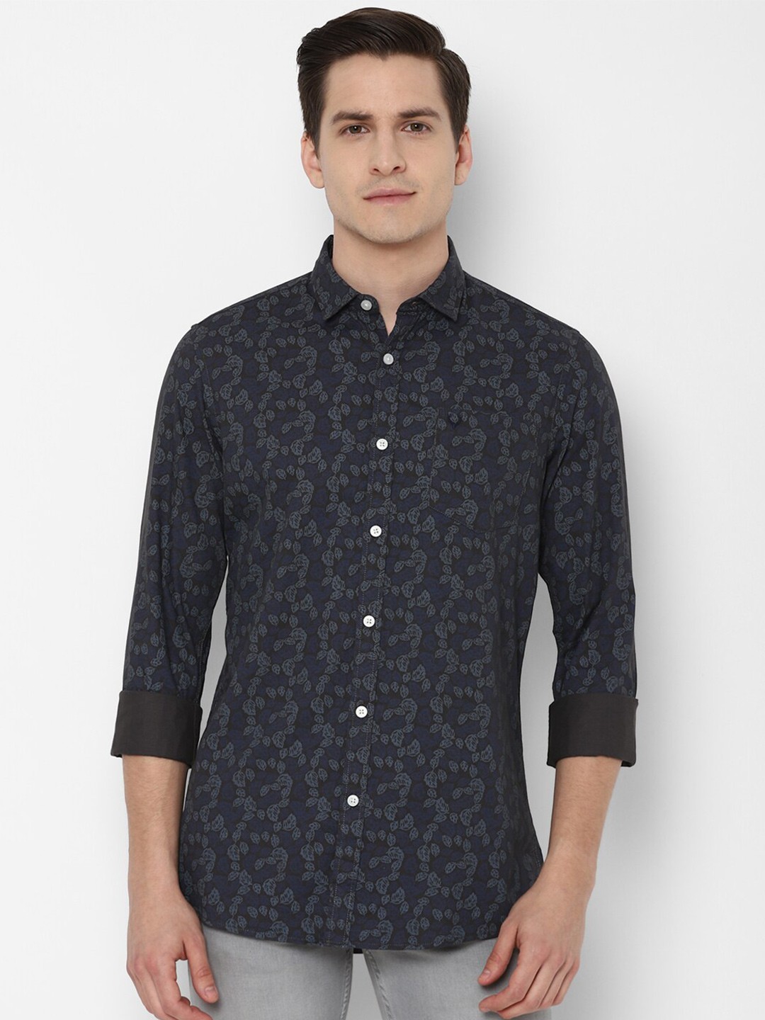 

Allen Solly Sport Men Navy Blue Floral Printed Cotton Casual Shirt