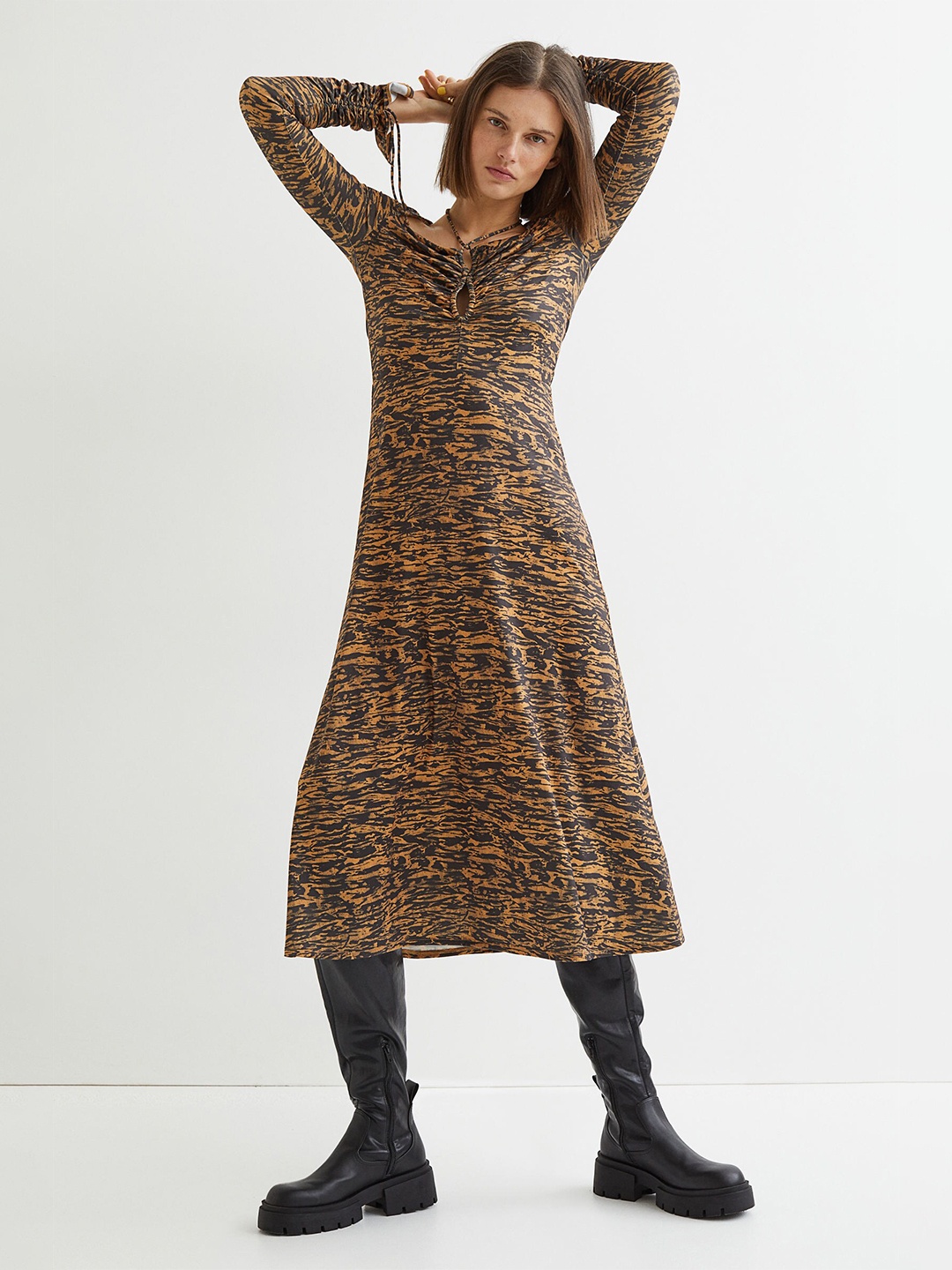 

H&M Women Brown Abstract Printed Halterneck Cut-Out Dress