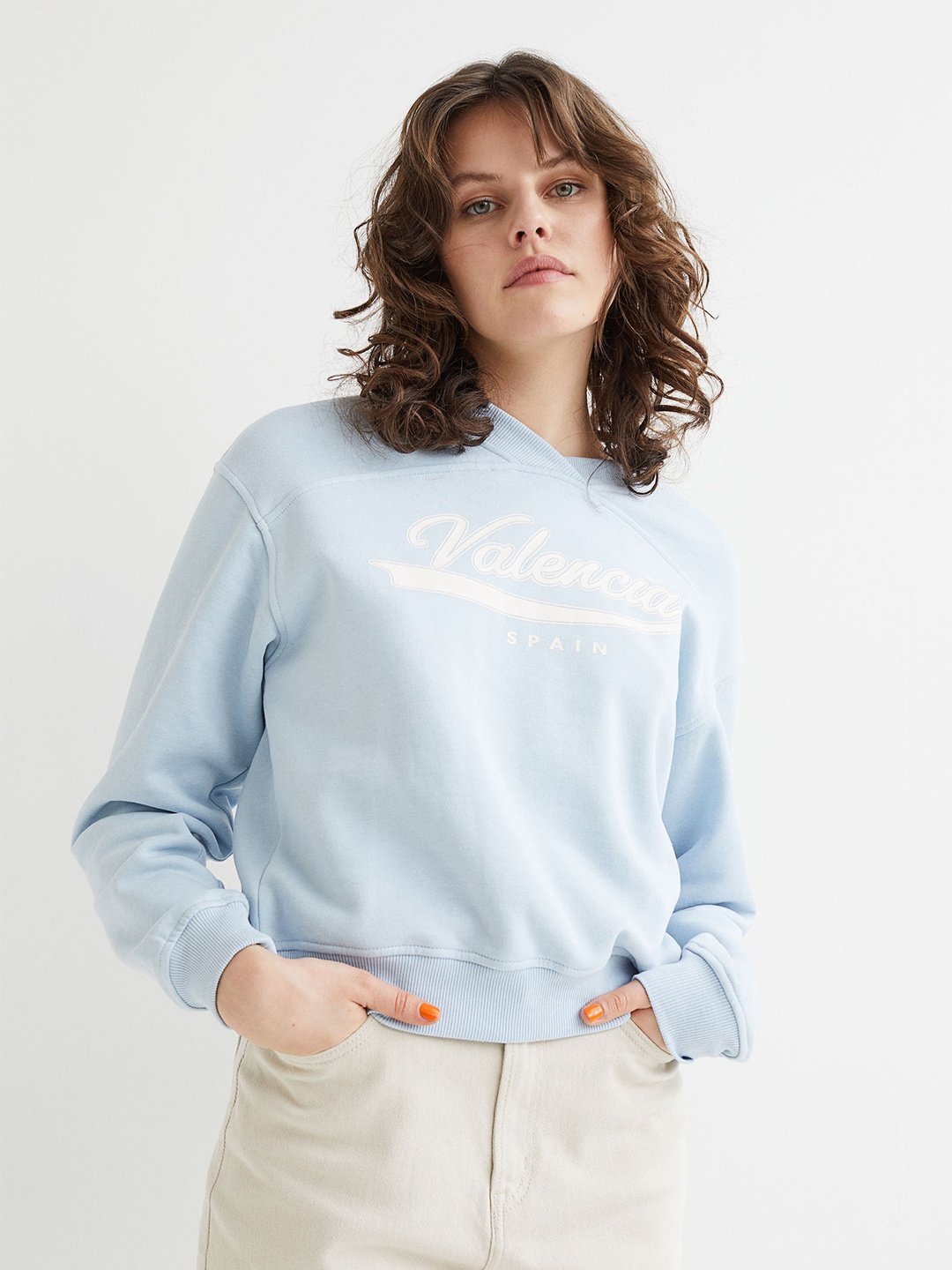 

H&M Women Blue & White Printed V- Neck Sweatshirt