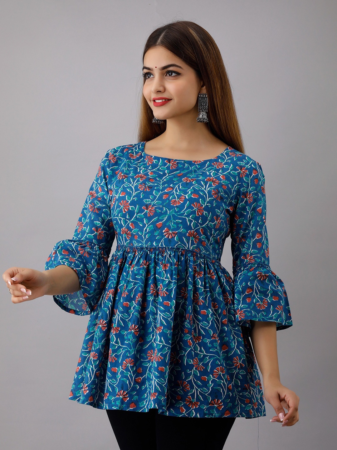 

Women Touch Women Blue Floral Print Empire Top