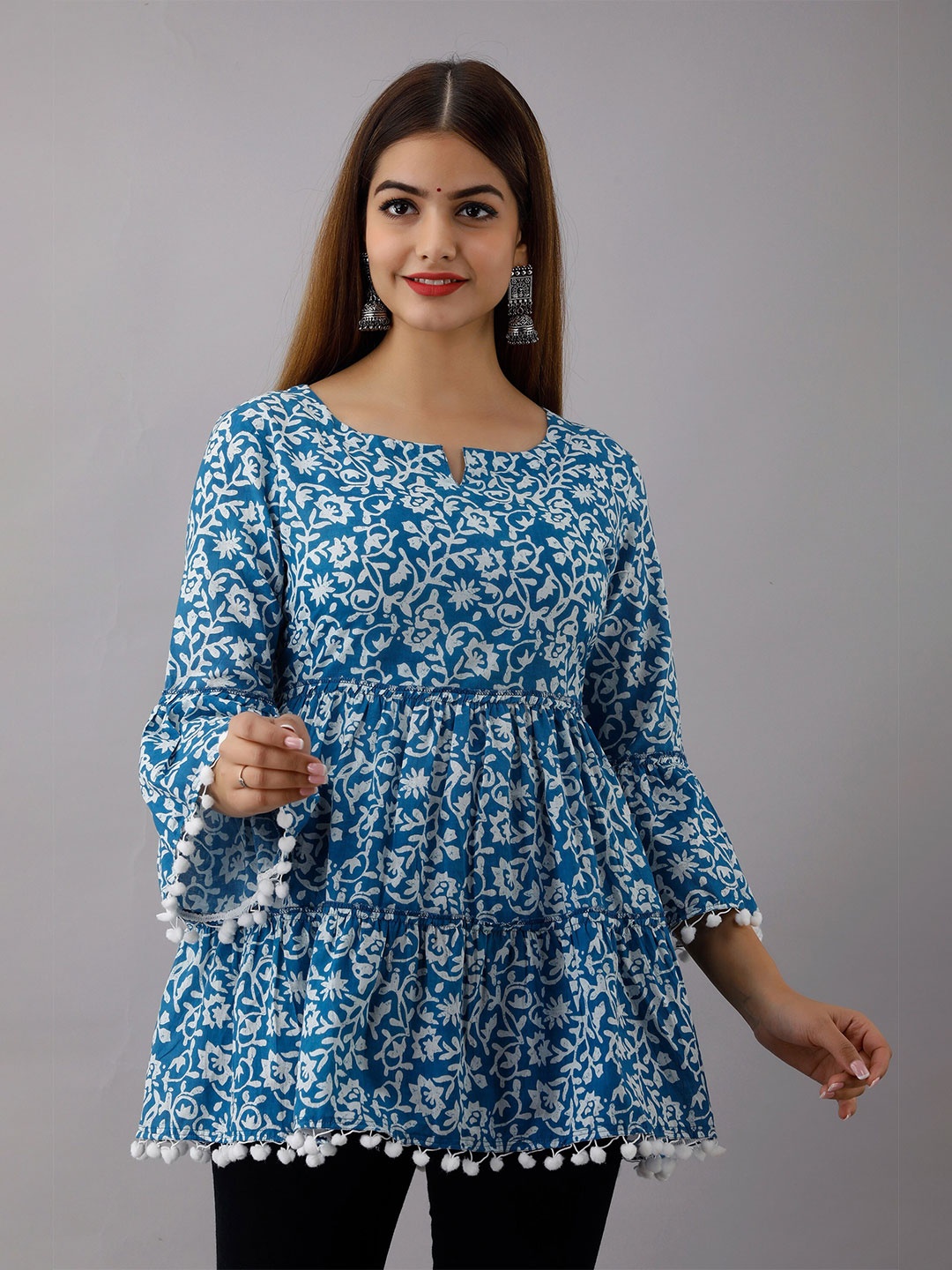 

Women Touch Blue Floral Print Empire Top