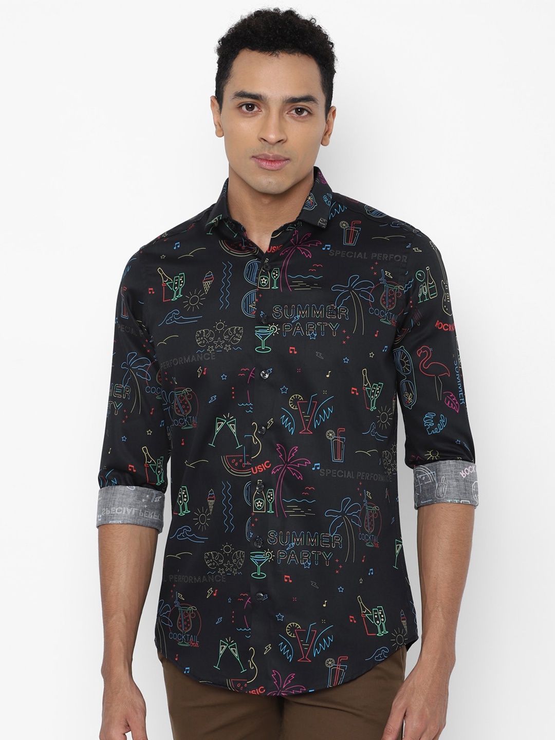 

SIMON CARTER LONDON Men Black Floral Printed Slim Fit Casual Shirt