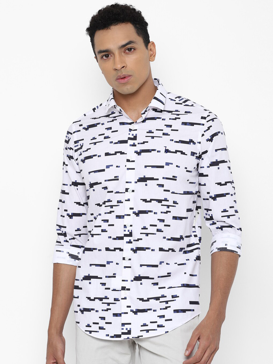 

SIMON CARTER LONDON Men White & Navy Blue Slim Fit Printed Pure Cotton Casual Shirt