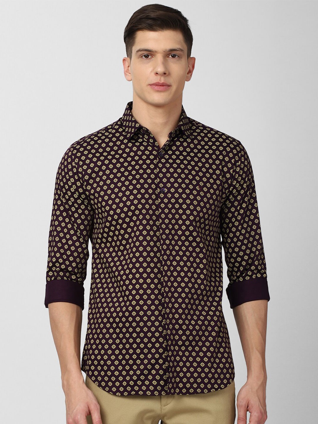 

V Dot Men Brown Slim Fit Printed Cotton Casual Shirt