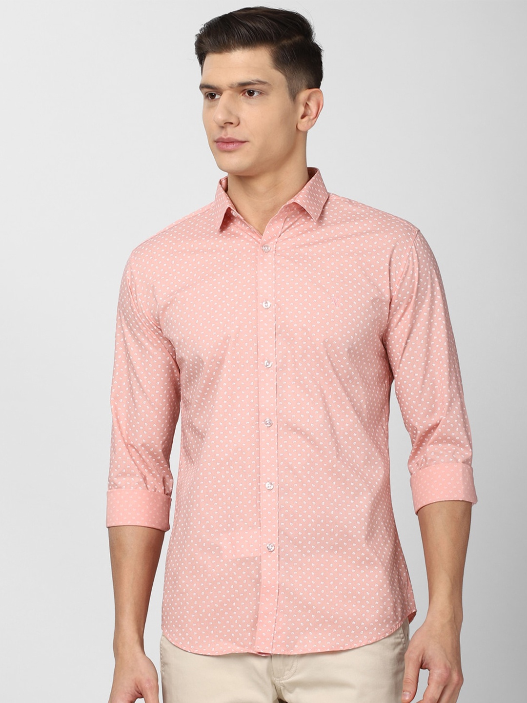 

V Dot Men Peach-Coloured Slim Fit Printed Casual Shirt