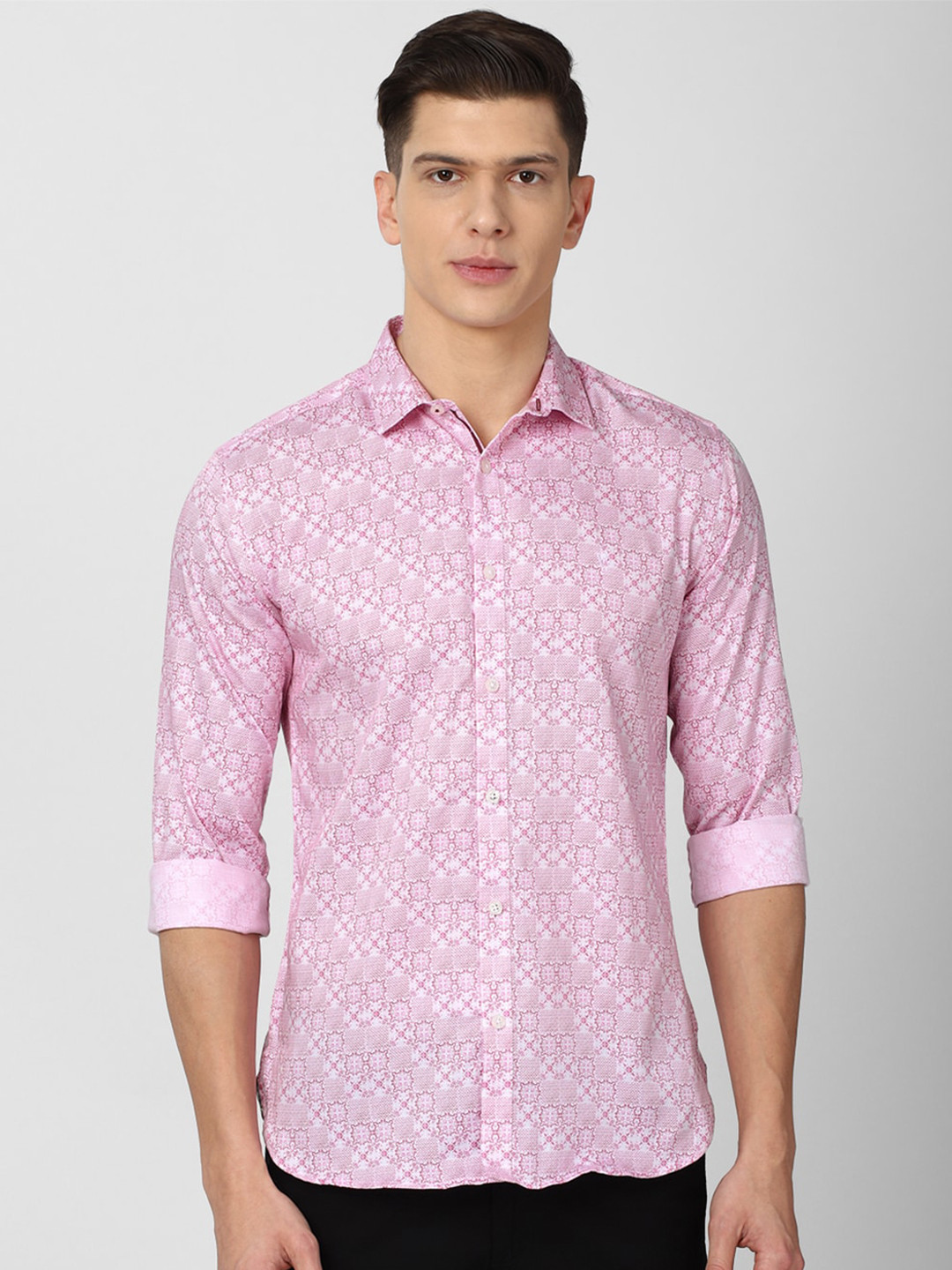 

V Dot Men Pink Slim Fit Printed Pure Cotton Casual Shirt