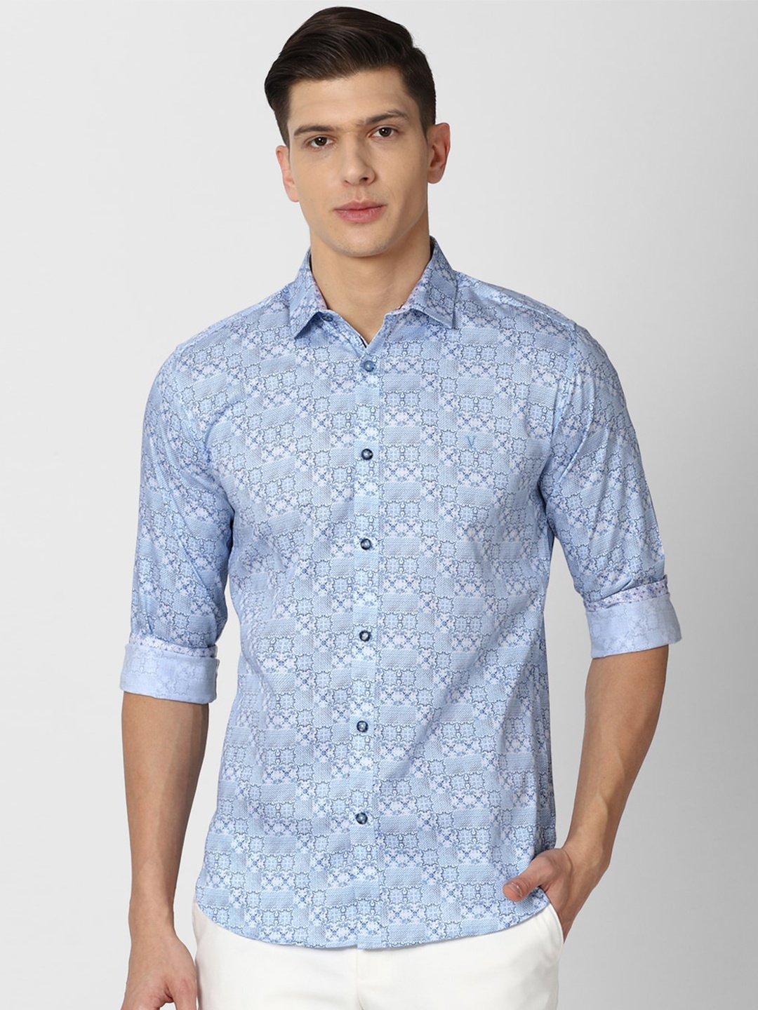 

V Dot Men Blue Slim Fit Printed Casual Shirt