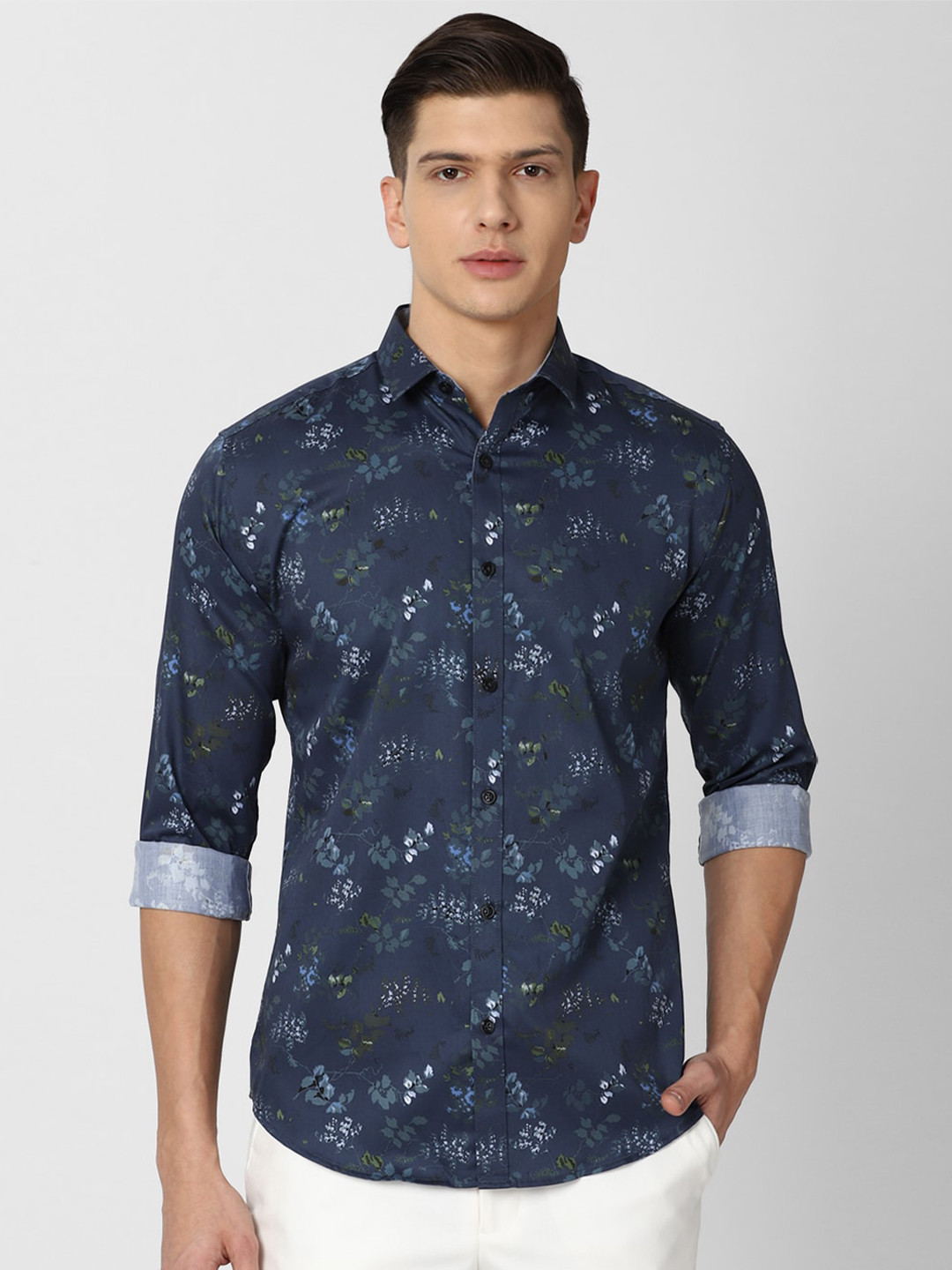 

V Dot Men Navy Blue Slim Fit Printed Casual Shirt