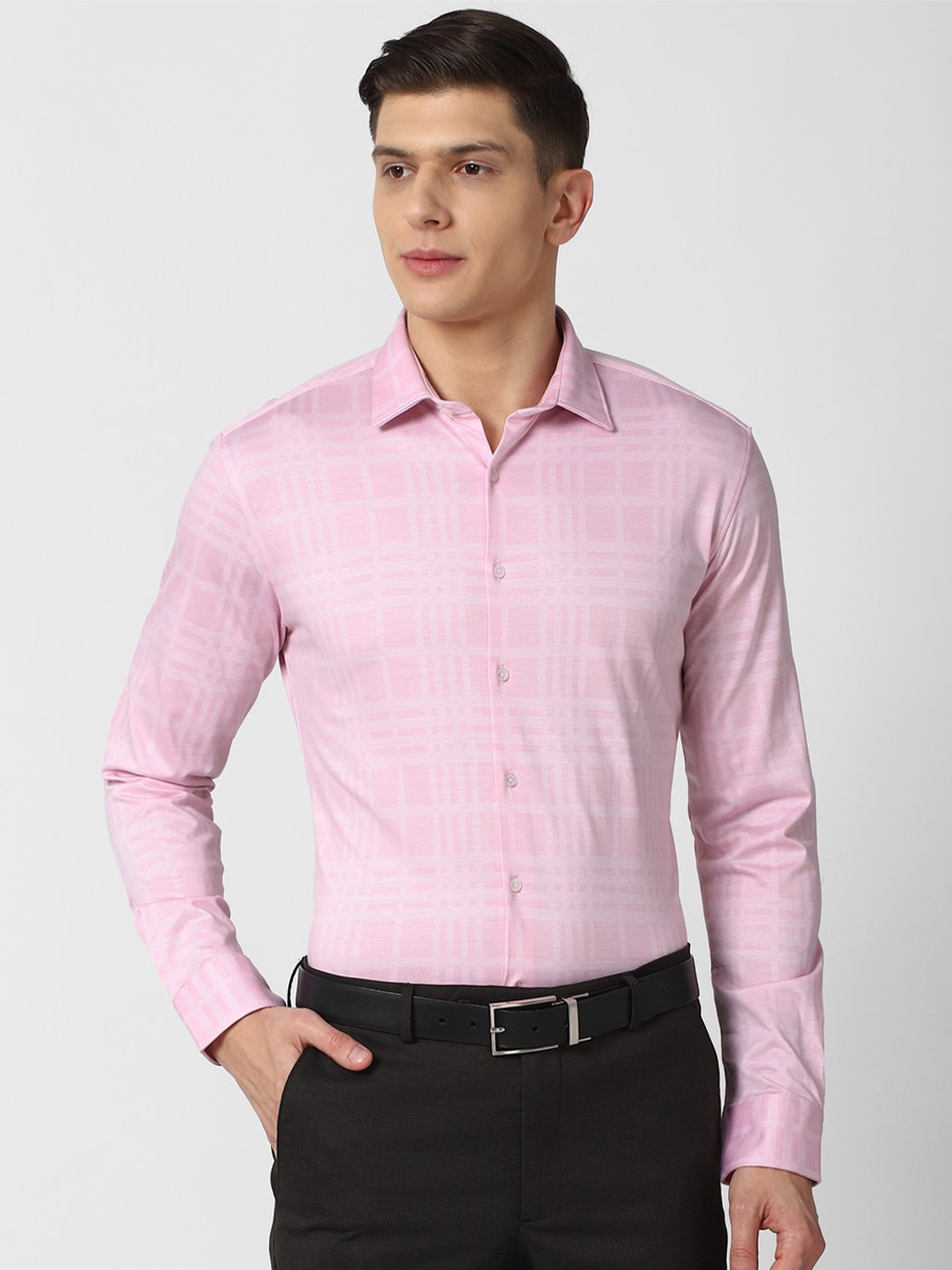 

Van Heusen Men Pink Slim Fit Checked Formal Shirt