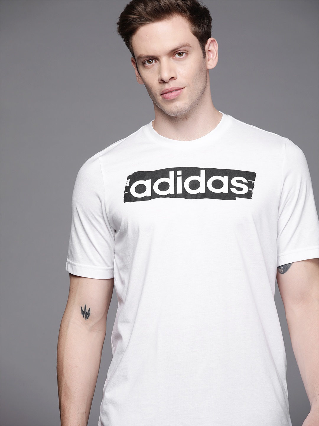 

ADIDAS Men White & Black E LIN BRUSH Brand Logo Printed T-shirt