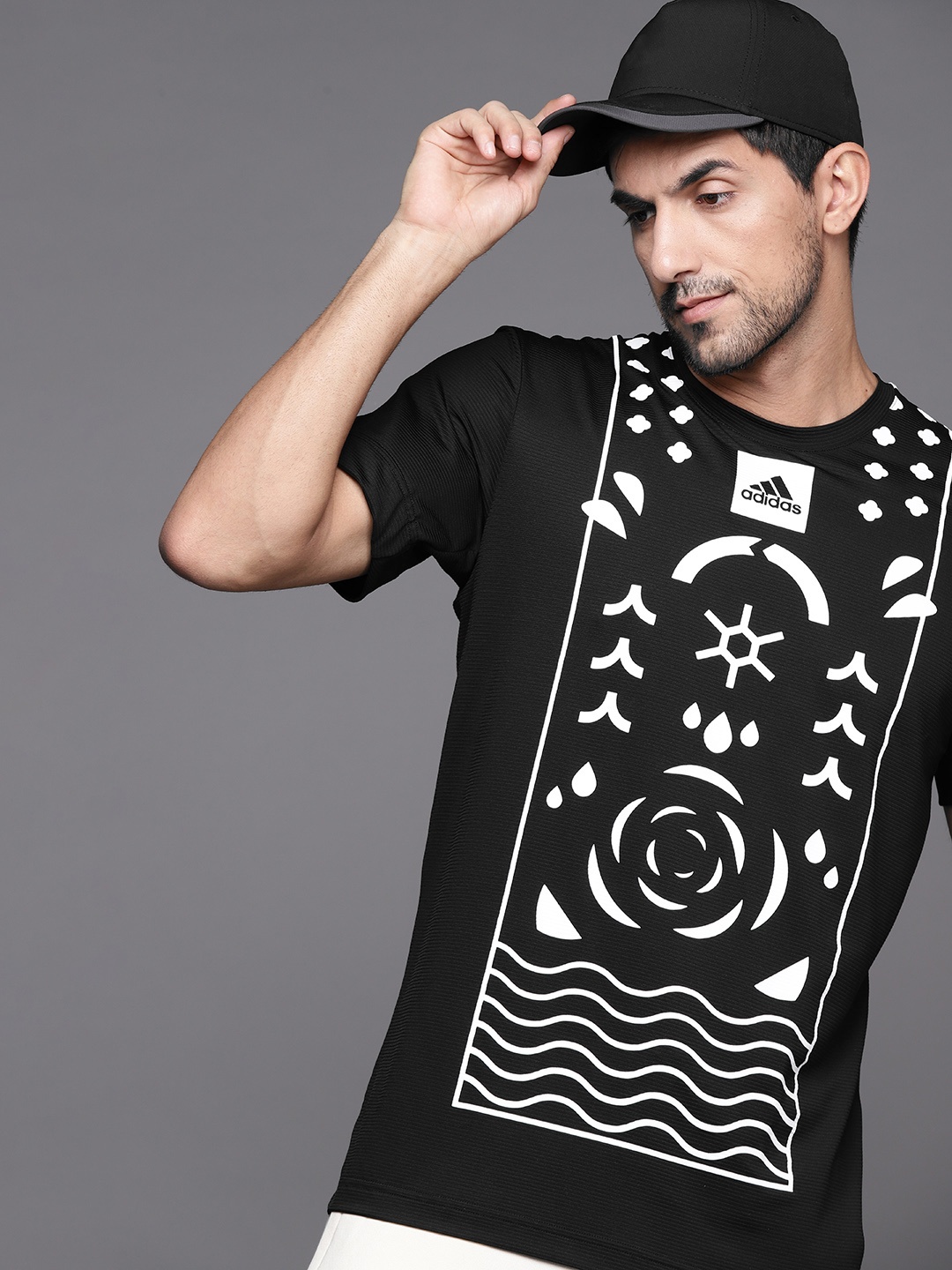 

ADIDAS Men Black & White Graphic Printed Paris Heat.Rdy Tennis Freelift Slim Fit T-shirt