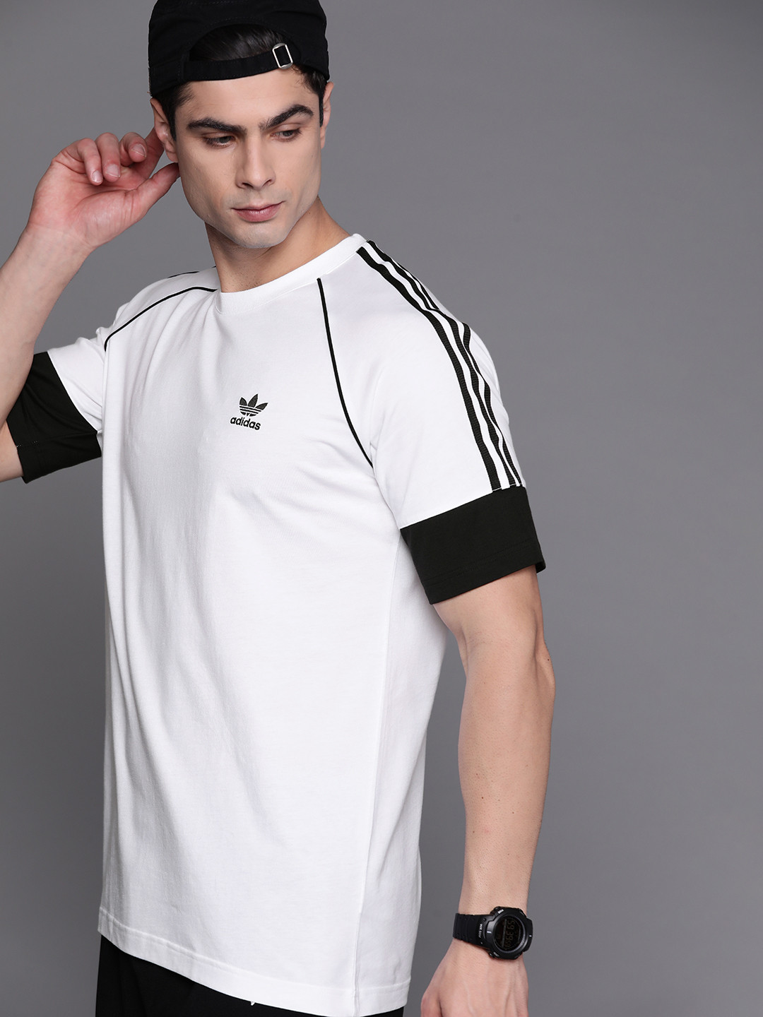 

ADIDAS Originals Men White & Black SST SS Pure Cotton Sustainable T-shirt
