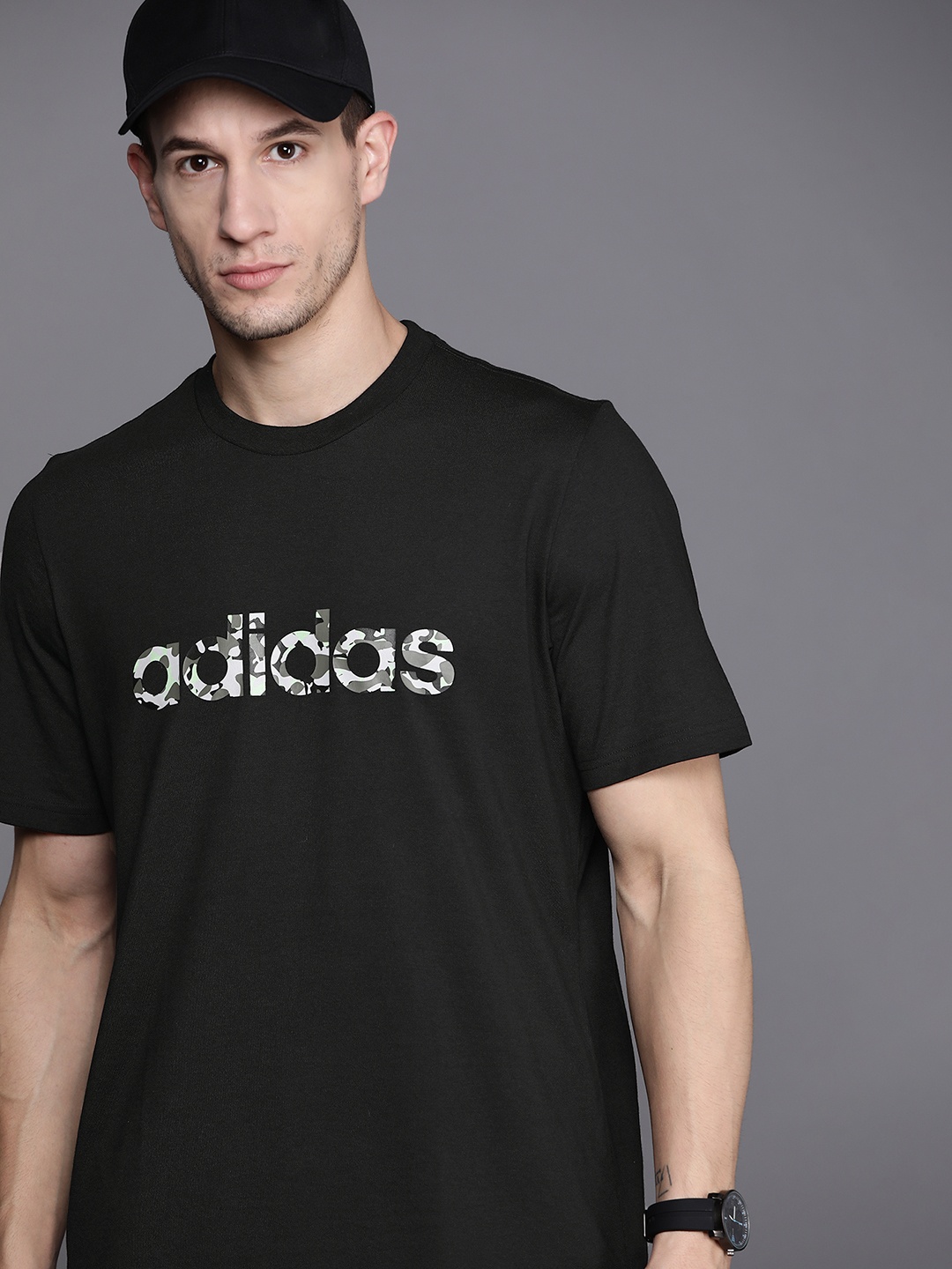 

ADIDAS Men Black Brand Logo Printed T-shirt
