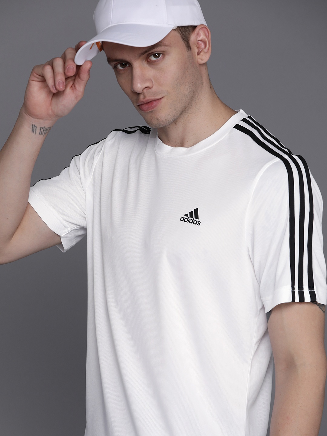 

ADIDAS Men White D2M 3-Stripes T-shirt