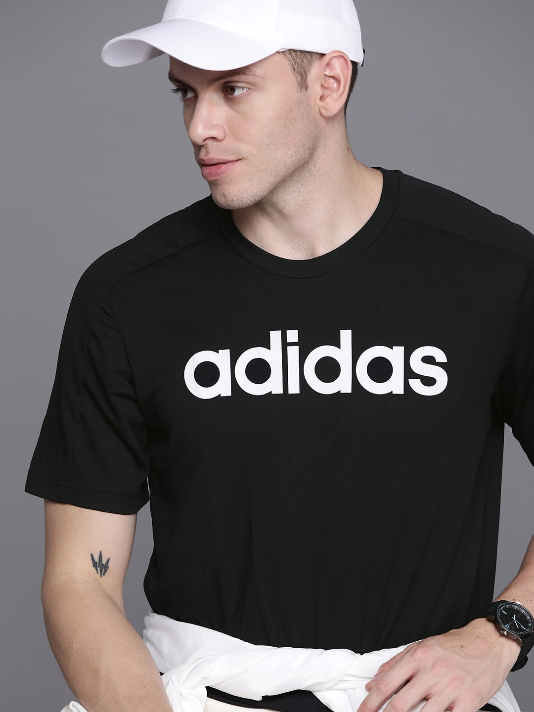 

ADIDAS Men Black & White D2M Cool Brand Logo Printed T-shirt