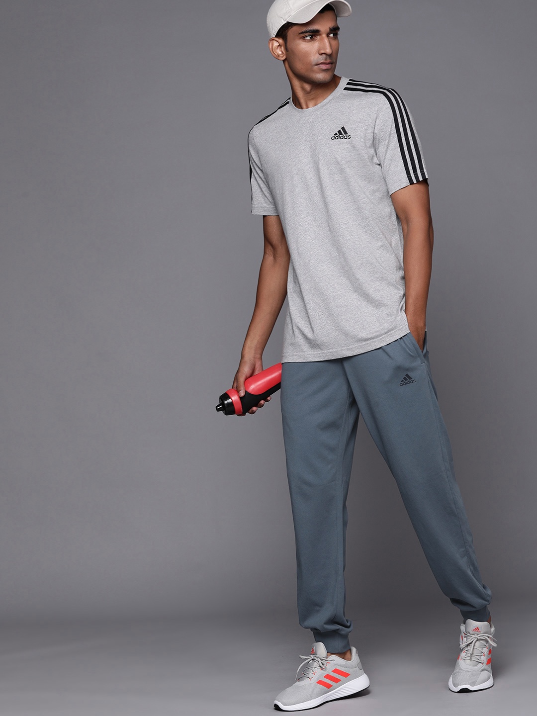 

ADIDAS Men Navy Blue Solid M CORE FAV Joggers