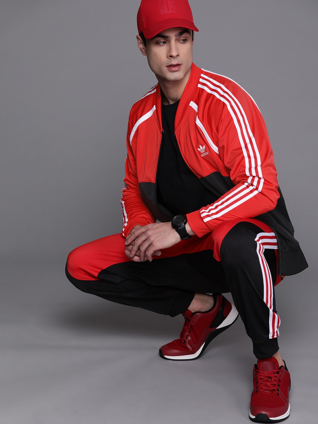 

ADIDAS Originals Men Black Red Colourblocked Side Stripe Taping Sporty Sustainable Jacket