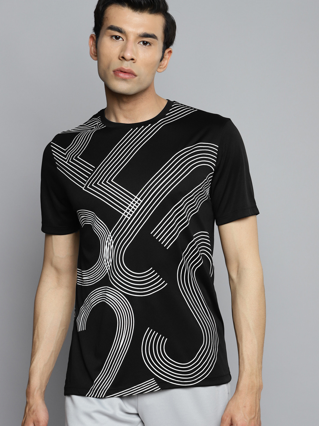 

Alcis Men Black Typography Printed Slim Fit Training Or Gym T-shirt