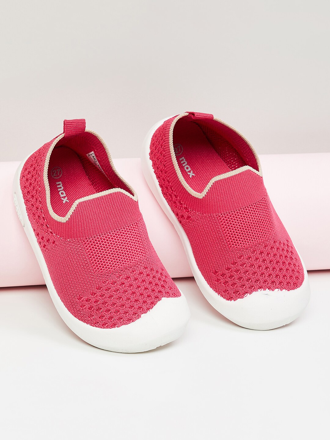 

max Girls Fuchsia Woven Design Slip-On Sneakers