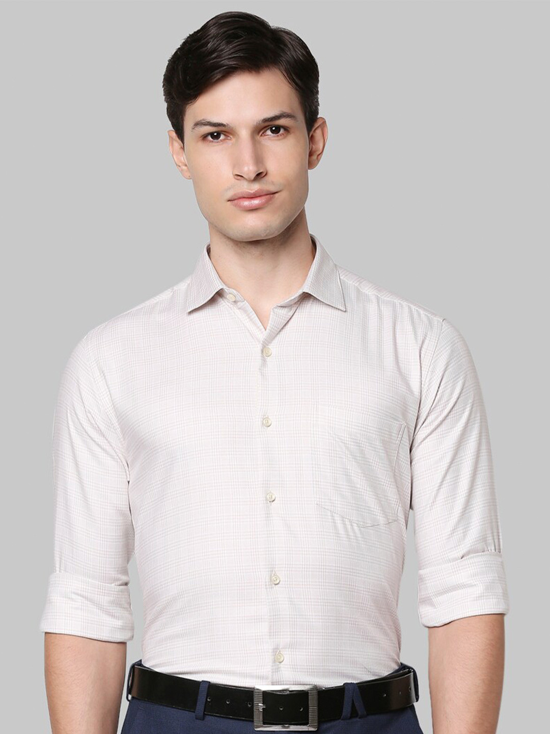 

Park Avenue Men Beige Slim Fit Checked Formal Shirt