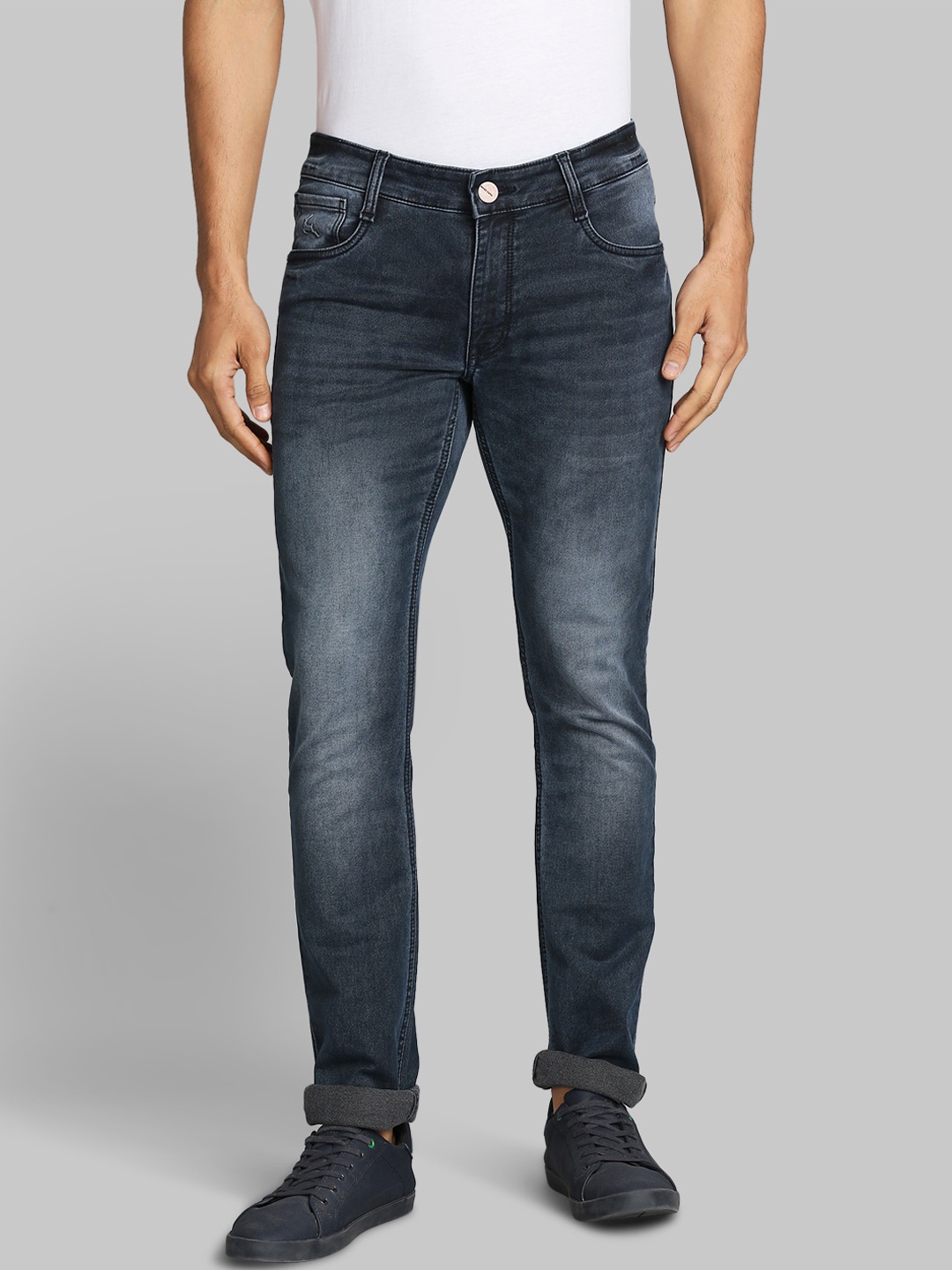

Parx Men Blue Tapered Fit Heavy Fade Jeans
