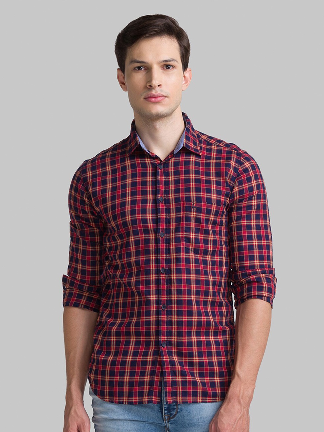 

Parx Men Red Slim Fit Checked Casual Shirt