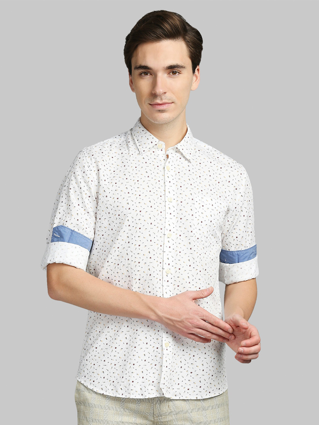 

Parx Men White & Black Slim Fit Printed Cotton Casual Shirt