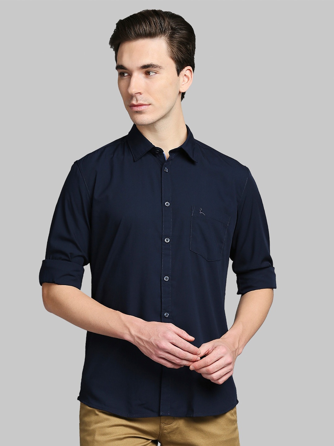 

Parx Men Navy Blue Solid Slim Fit Casual Shirt
