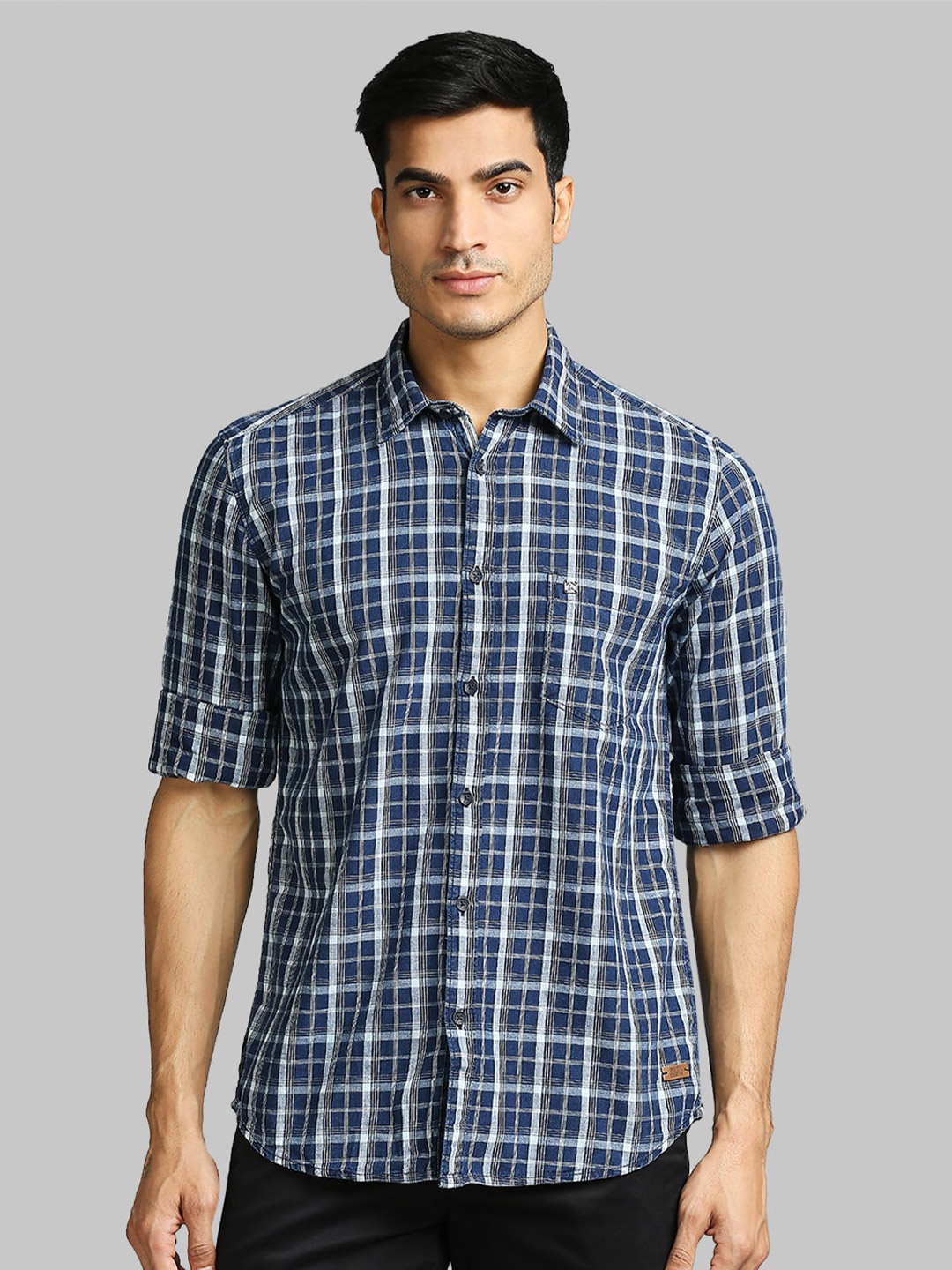 

Parx Men Blue & White Slim Fit Checked Cotton Casual Shirt
