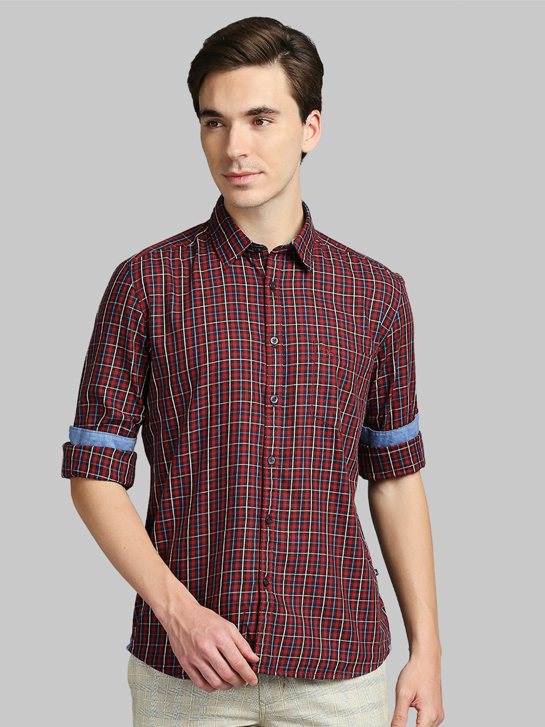 

Parx Men Red Slim Fit Cotton Checked Casual Shirt