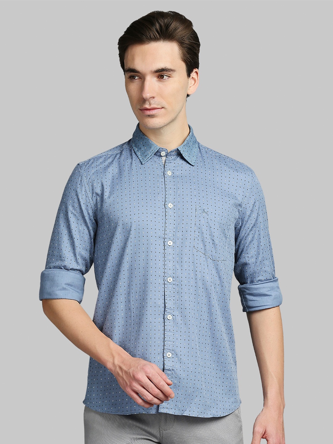 

Parx Men Blue Printed Slim Fit Casual Shirt