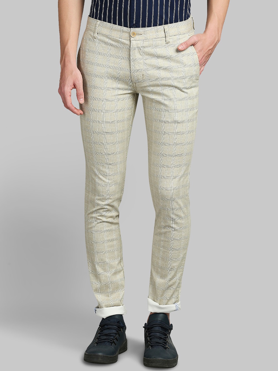 

Parx Men Khaki Checked Slim Fit Trousers