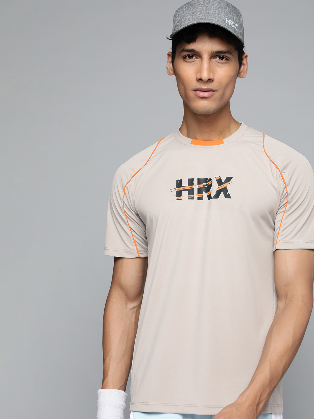 

HRX By Hrithik Roshan Racketsport Men Wet Weather Rapid-Dry Brand Carrier T-shirt, Grey