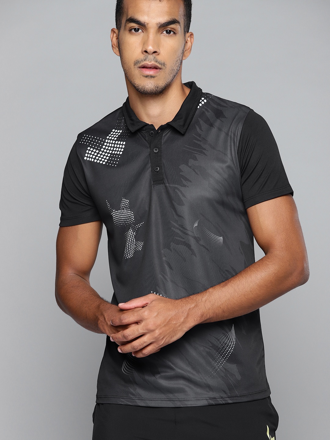 

HRX By Hrithik Roshan Racketsport Men Jet Black Rapid-Dry Colourblock Tshirts