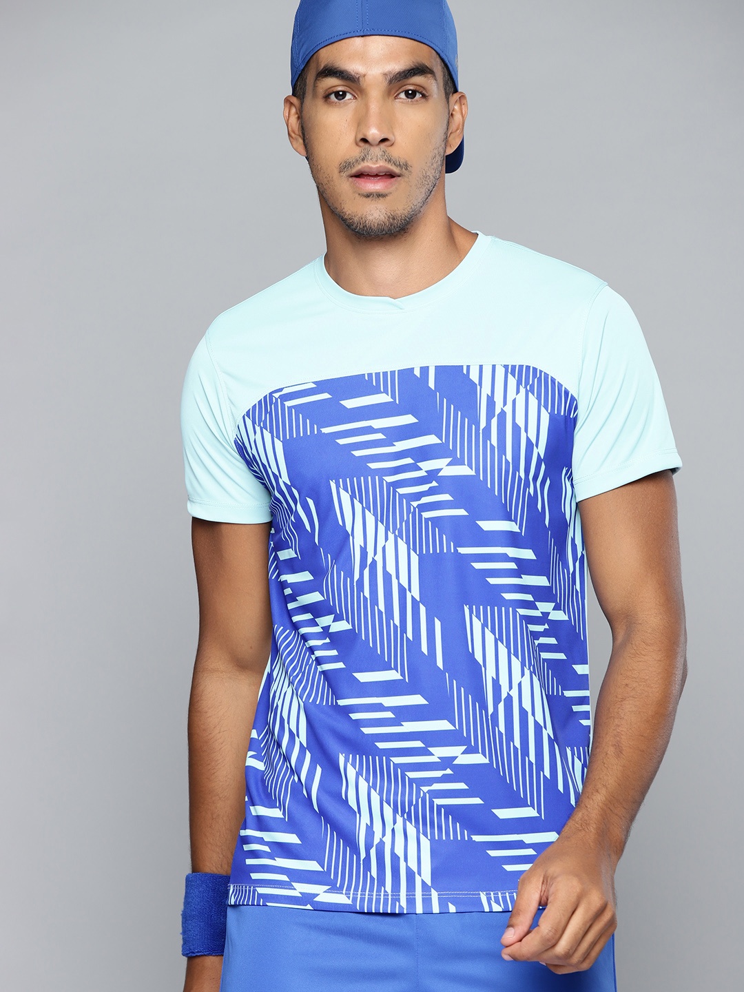 

HRX By Hrithik Roshan Racketsport Men Crystal Blue Rapid-Dry Geometric Tshirts