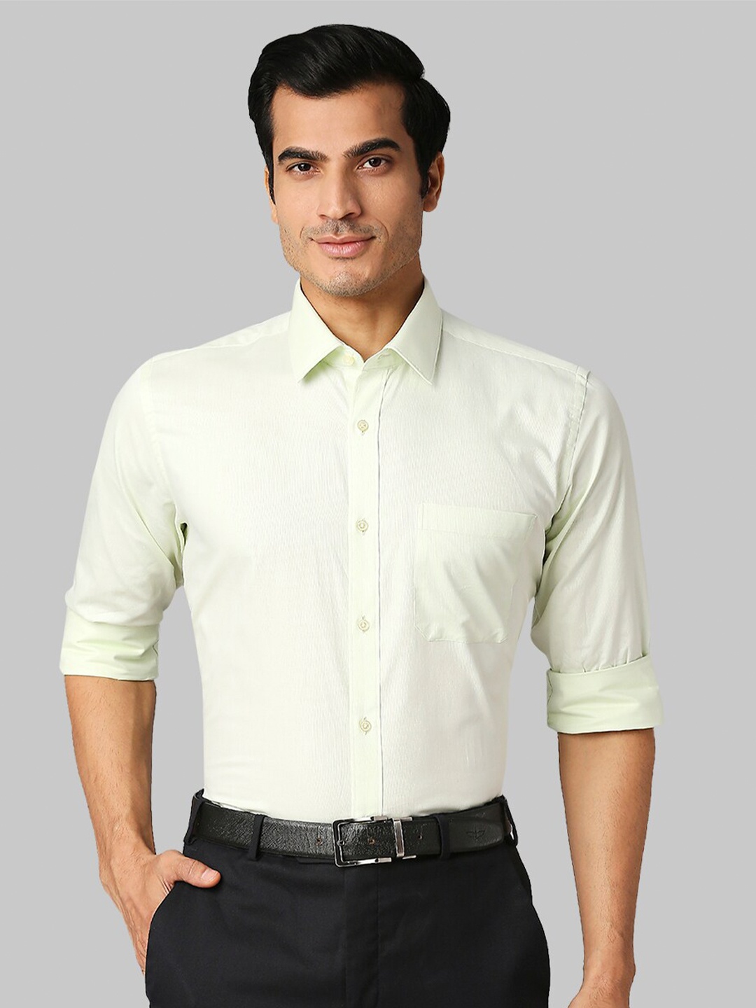 

Raymond Men Green Regular Fit Formal Cotton Shirt