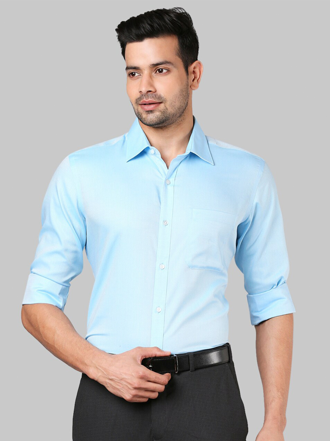 

Raymond Men Blue Slim Fit Formal Shirt